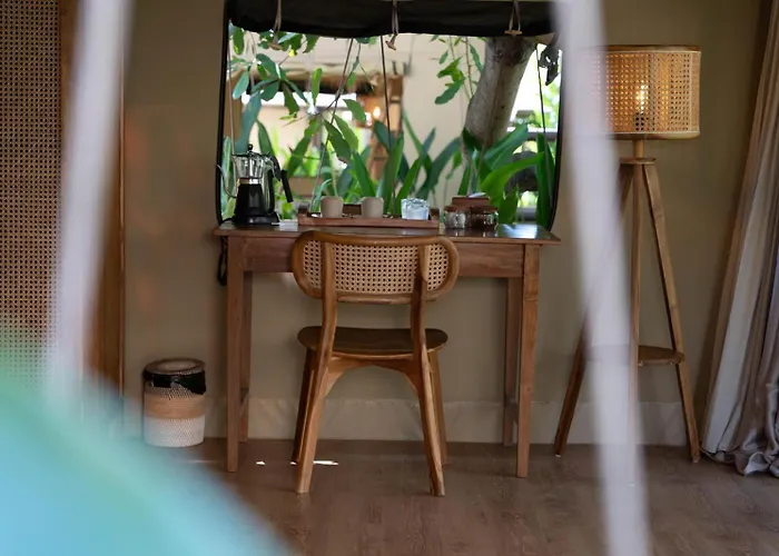Campo de lujo Vela Boutique - Oceanfront 5*