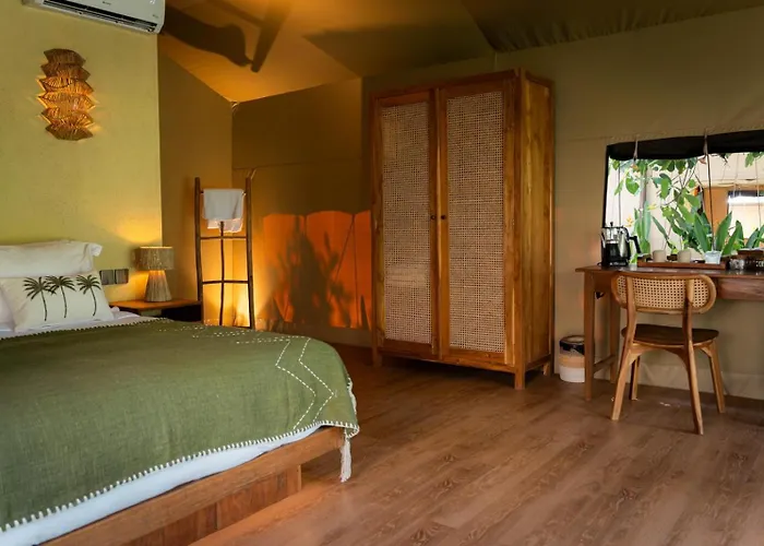 Vela Boutique - Oceanfront 5* Tianyar