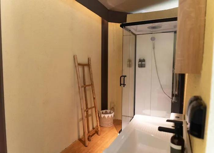 Vela Boutique - Oceanfront Tianyar