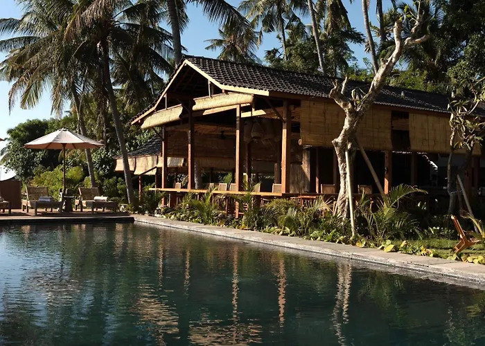 Campo de lujo Vela Boutique - Oceanfront Tianyar